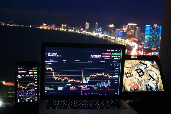 Ethereum blog and gas fee guides overview illustration